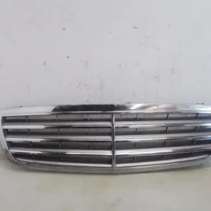 Mercedes-Benz C-Class W203 Front Grille – 2038800223